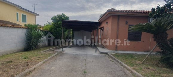 2 bedrooms Villa in Aprilia, Italy No. 317299 12