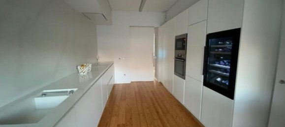 Дом с 4 спальнями в Порту, Португалия № 6660 4