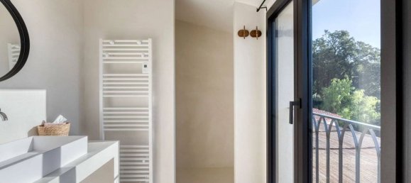 4 bedrooms Villa in Cavalaire-sur-Mer, France No. 101457 17