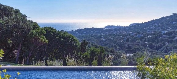 4 bedrooms Villa in Cavalaire-sur-Mer, France No. 101457 4