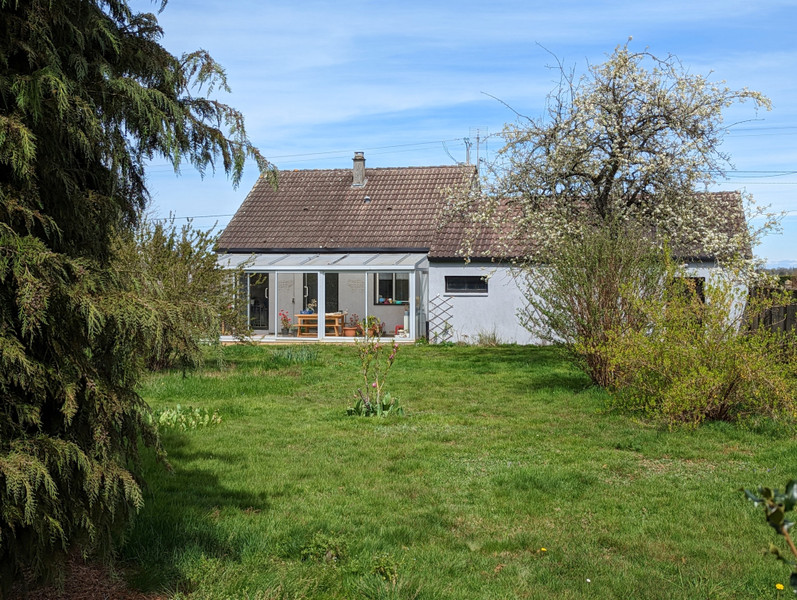 Bungalow de 2 dormitorios en Perassay, France No. 100423