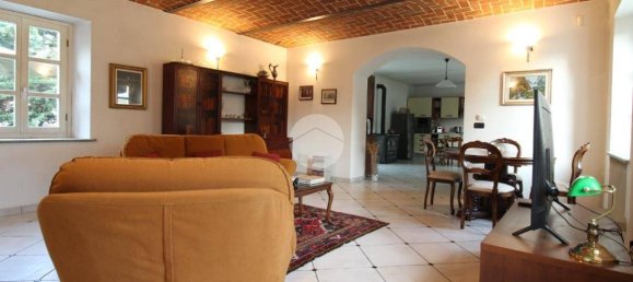 2 rooms House in Isola d'Asti, Italy No. 82254 3