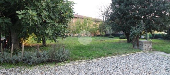 2 rooms House in Isola d'Asti, Italy No. 82254 19