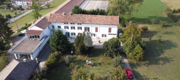 2 rooms House in Isola d'Asti, Italy No. 82254 17