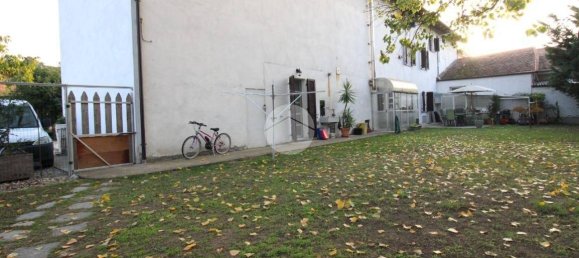 2 rooms House in Isola d'Asti, Italy No. 82254 20