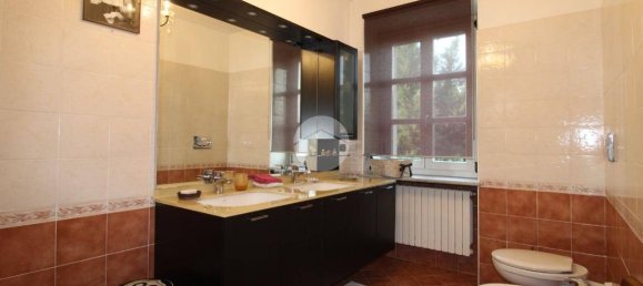 2 rooms House in Isola d'Asti, Italy No. 82254 12