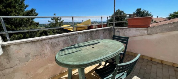 3 rooms Apartment in Senigallia, Italy No. 165572 3