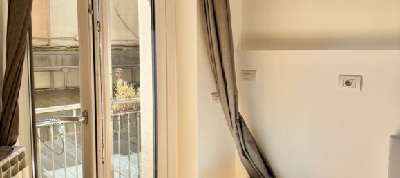 2-salle Appartement à Milan, Italy No. 338149 18