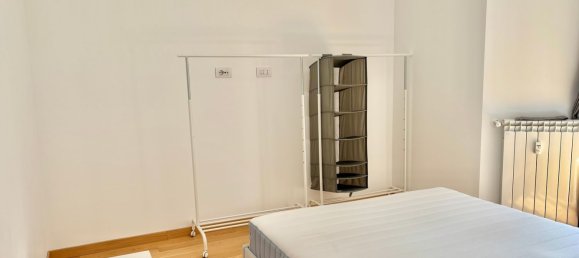 2-salle Appartement à Milan, Italy No. 338149 11