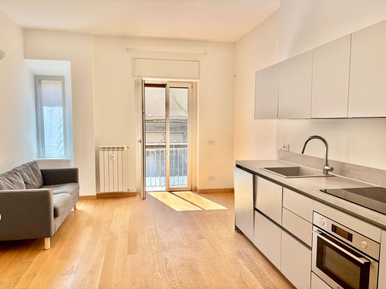 2-salle Appartement à Milan, Italy No. 338149