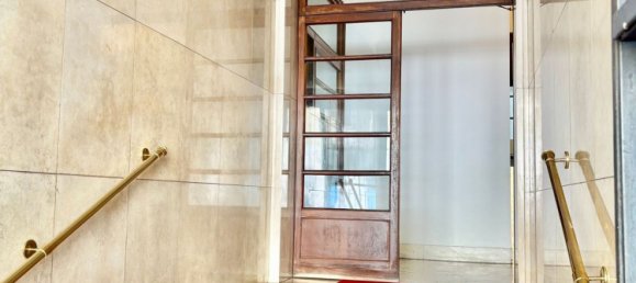 2-salle Appartement à Milan, Italy No. 338149 21