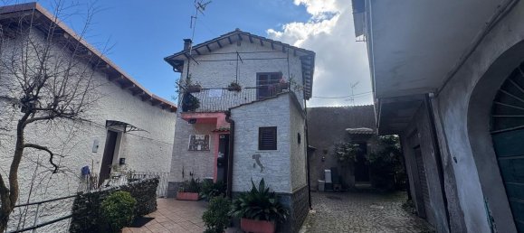 Дуплекс с 2 комнатами в Рокка Приора, Италия № 46789 2