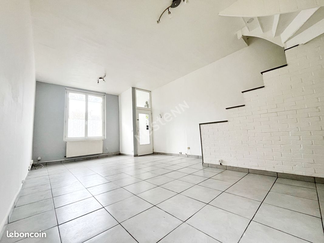 3 غرف نوم منزل في Amiens, France رقم 80704