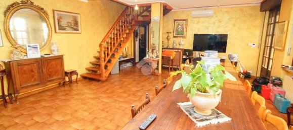 2 bedrooms Villa in Rivarolo Canavese, Italy No. 64483 10
