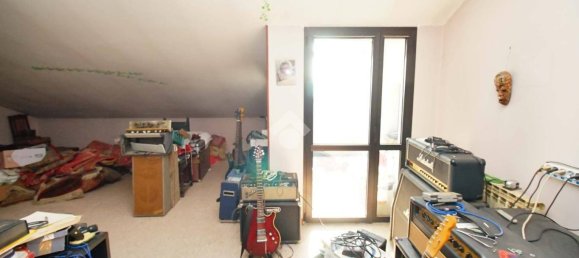 2 bedrooms Villa in Rivarolo Canavese, Italy No. 64483 27