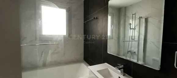 2 bedrooms Apartment in Germasogeia, Cyprus No. 3385 13