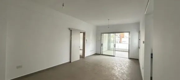 2 bedrooms Apartment in Germasogeia, Cyprus No. 3385 8