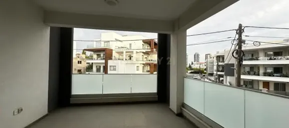 2 bedrooms Apartment in Germasogeia, Cyprus No. 3385 9