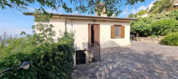 12-salle Maison à Montasola, Italy No. 137041 5