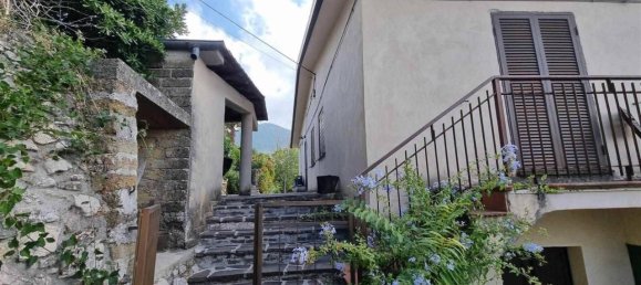 12-salle Maison à Montasola, Italy No. 137041 38