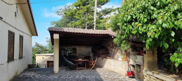 12-salle Maison à Montasola, Italy No. 137041 9