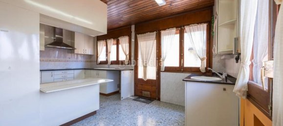 Casa de 4 dormitorios en Torelló, Spain No. 160369 15