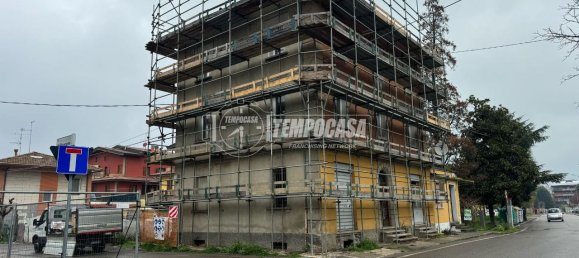 4 rooms Apartment in Castelfranco Emilia, Italy No. 35695 4