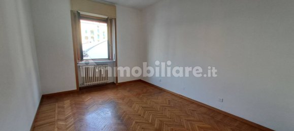 2 bedrooms Apartment in Milan, Italy No. 273278 3