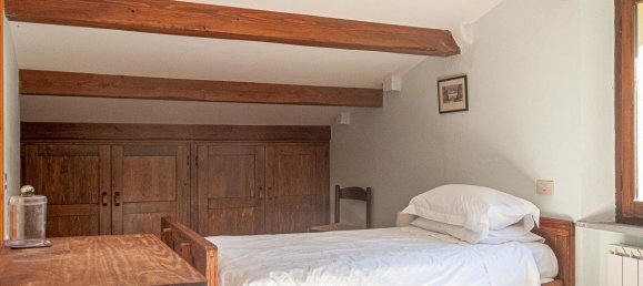 2 bedrooms Villa in Camporgiano, Italy No. 288053 3