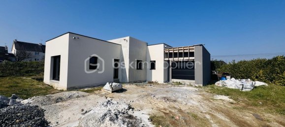 3 bedrooms House in Ploufragan, France No. 195242 17