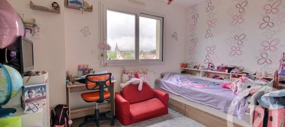 5 chambres Maison à La Chapelle-Saint-Martin-en-Plaine, France No. 331024 11