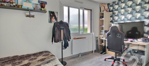 5 chambres Maison à La Chapelle-Saint-Martin-en-Plaine, France No. 331024 10