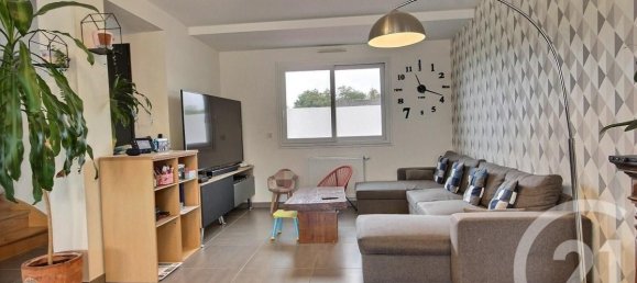 5 chambres Maison à La Chapelle-Saint-Martin-en-Plaine, France No. 331024 6