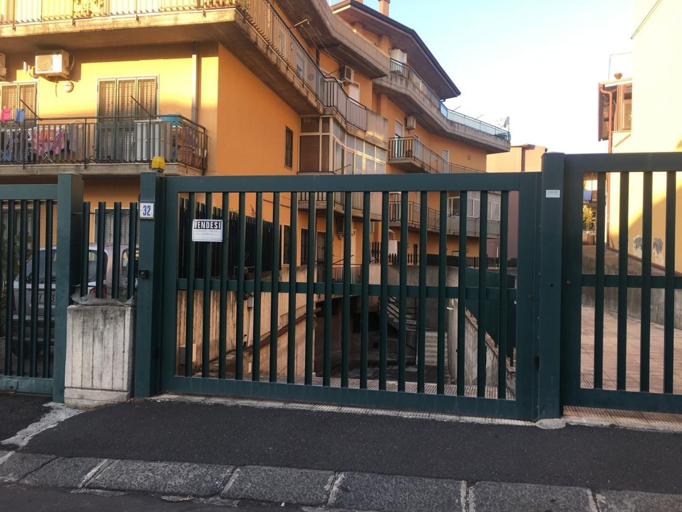 22m² Garage in Catania, Italy No. 219472