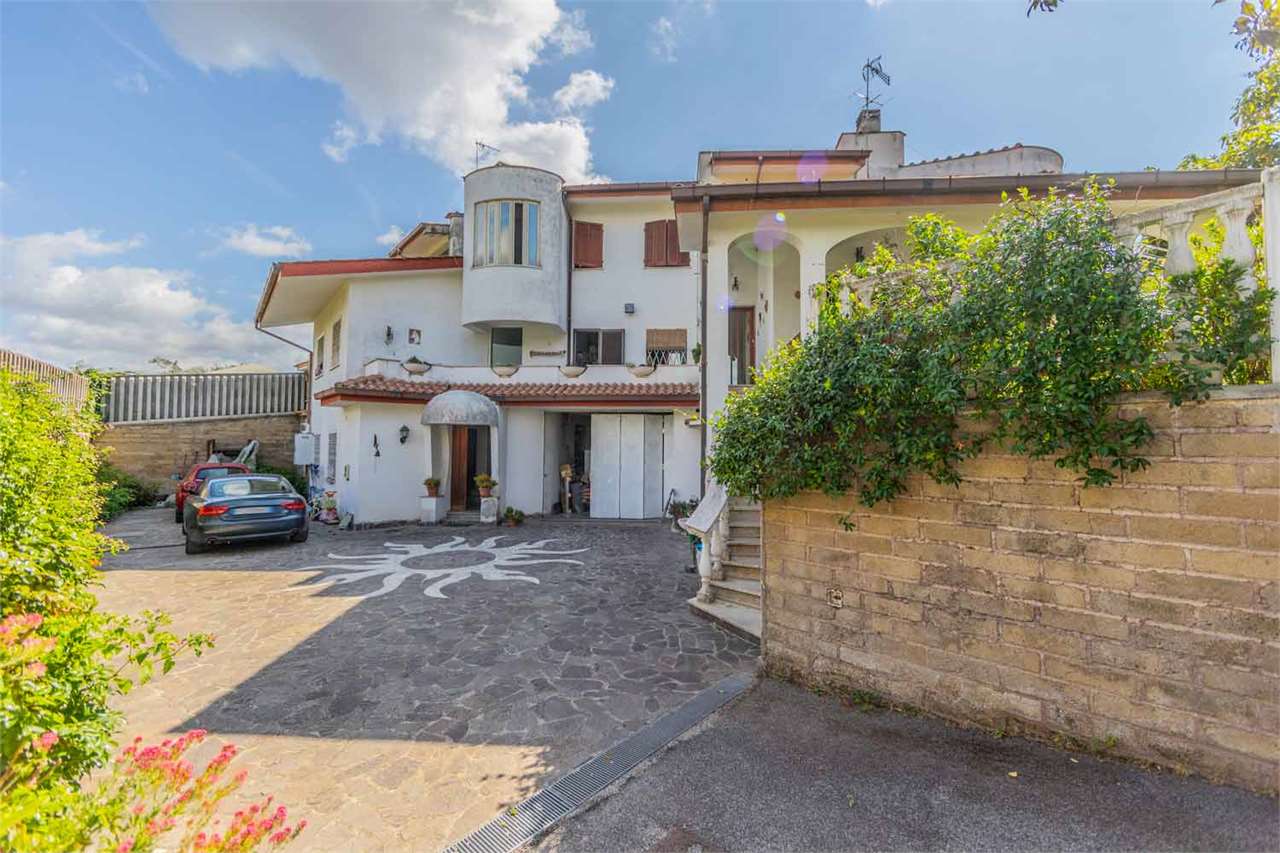 2غرفة فيلا في Ciampino, Italy رقم 331424