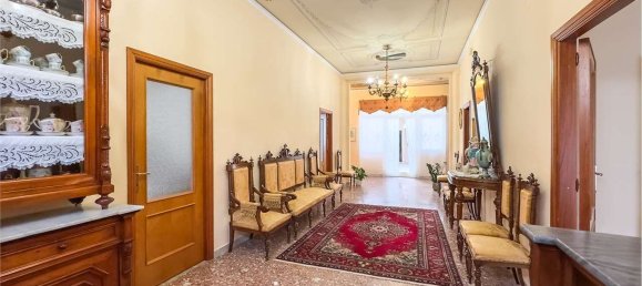 5 rooms Apartment in Quartu Sant'Elena, Italy No. 270321 2