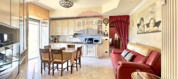 2 bedrooms Apartment in Naples, Italy No. 327910 4