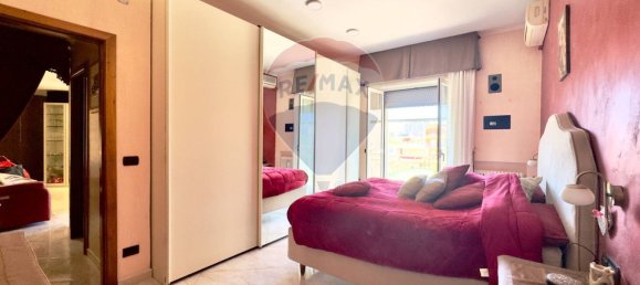 2 bedrooms Apartment in Naples, Italy No. 327910 11