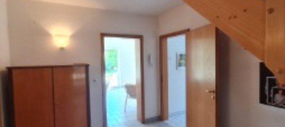 3 bedrooms House in Salzlandkreis, Germany No. 286093 4