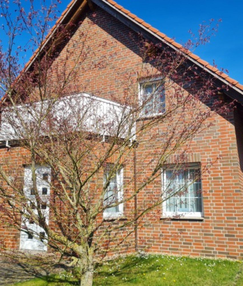 3 bedrooms House in Salzlandkreis, Germany No. 286093