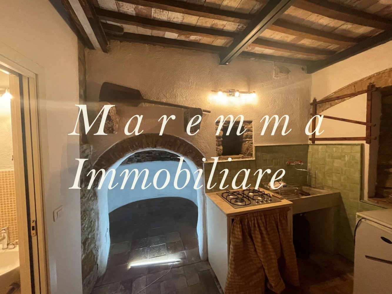 Propriété commerciale à Manciano, Italy 37m² No. 289103