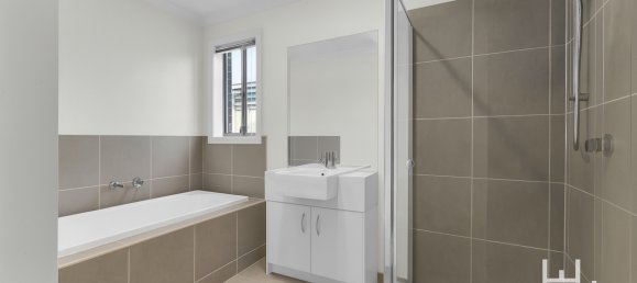 3 Schlafzimmer Haus in Clyde North, Australia, Nr. 250 5