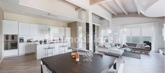 5-Zimmer Gebäude in Desenzano del Garda, Italy, Nr. 7003 9