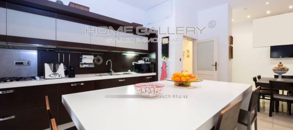 4 bedrooms Apartment in Genoa, Italy No. 184465 20