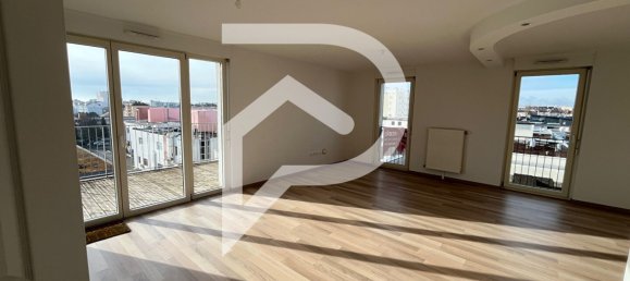 3 bedrooms Penthouse in Metz, France No. 213526 18