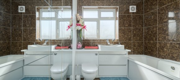 3 bedrooms House in London, United Kingdom No. 2758 10