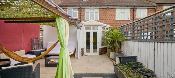 3 bedrooms House in London, United Kingdom No. 2758 15