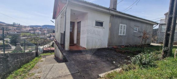 3 bedrooms House in Salto, Portugal No. 22125 22