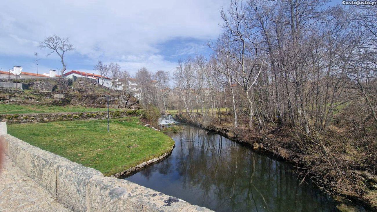 3 bedrooms House in Salto, Portugal No. 22125