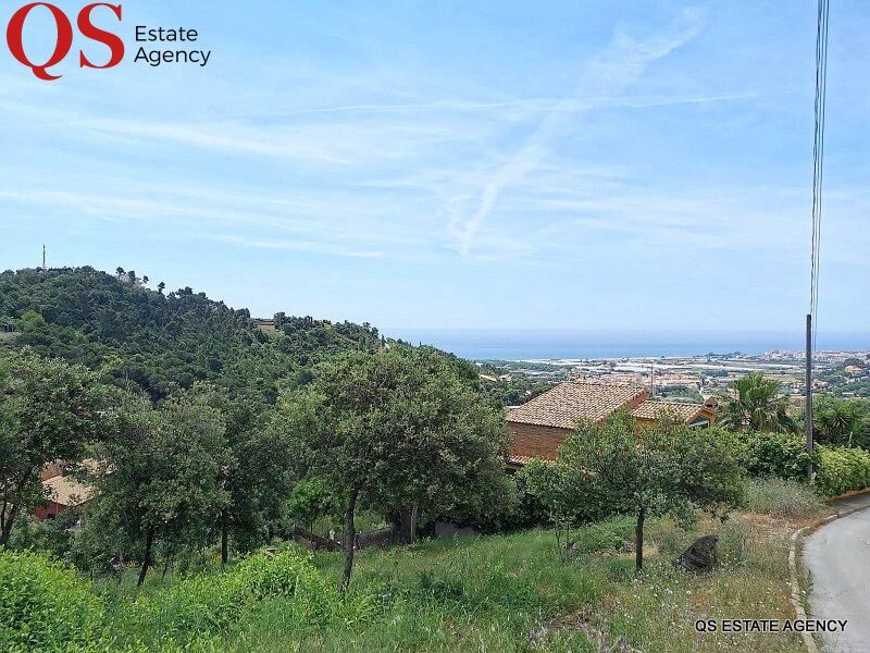  قطعة أرض في Santa Susanna, Spain 948متر مربع رقم 109976